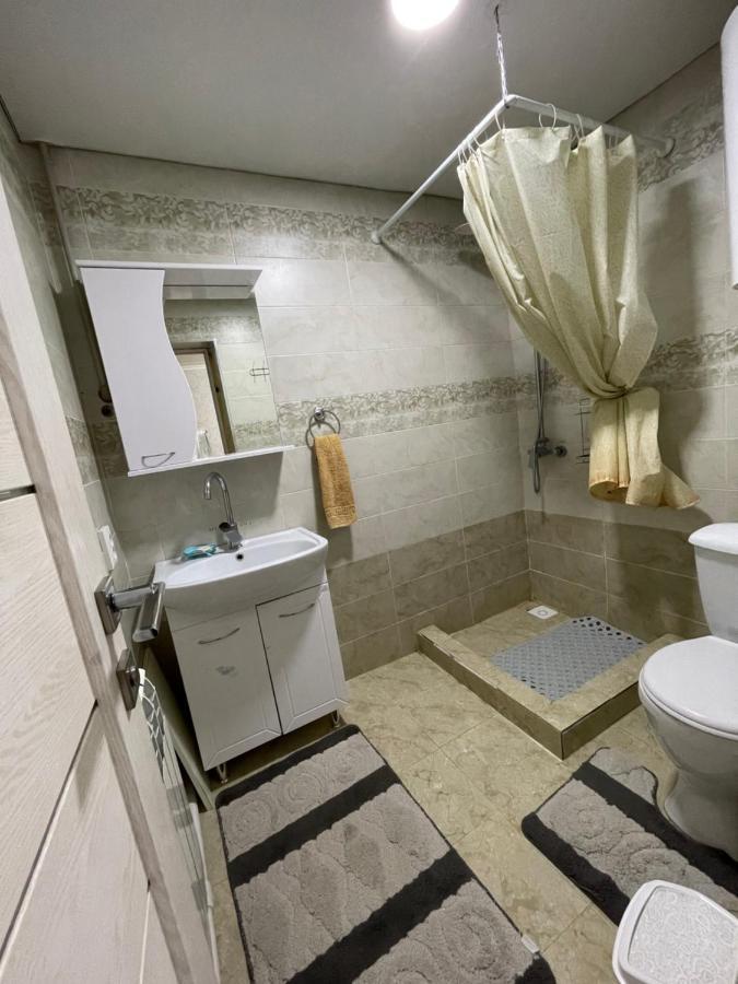 Guest House Mira Kochkor Екстер'єр фото