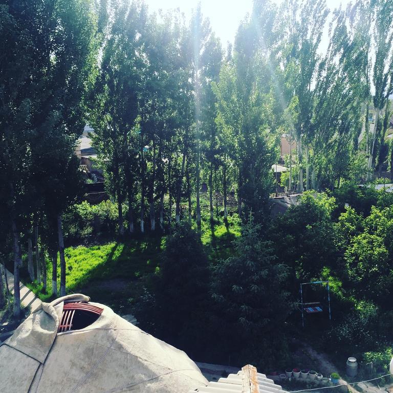 Guest House Mira Kochkor Екстер'єр фото